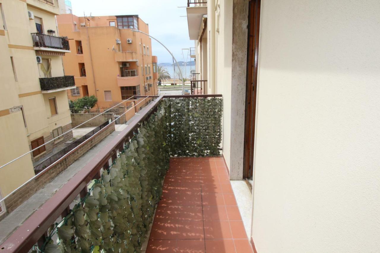 Family Apartment On The Beach Alghero Exterior photo