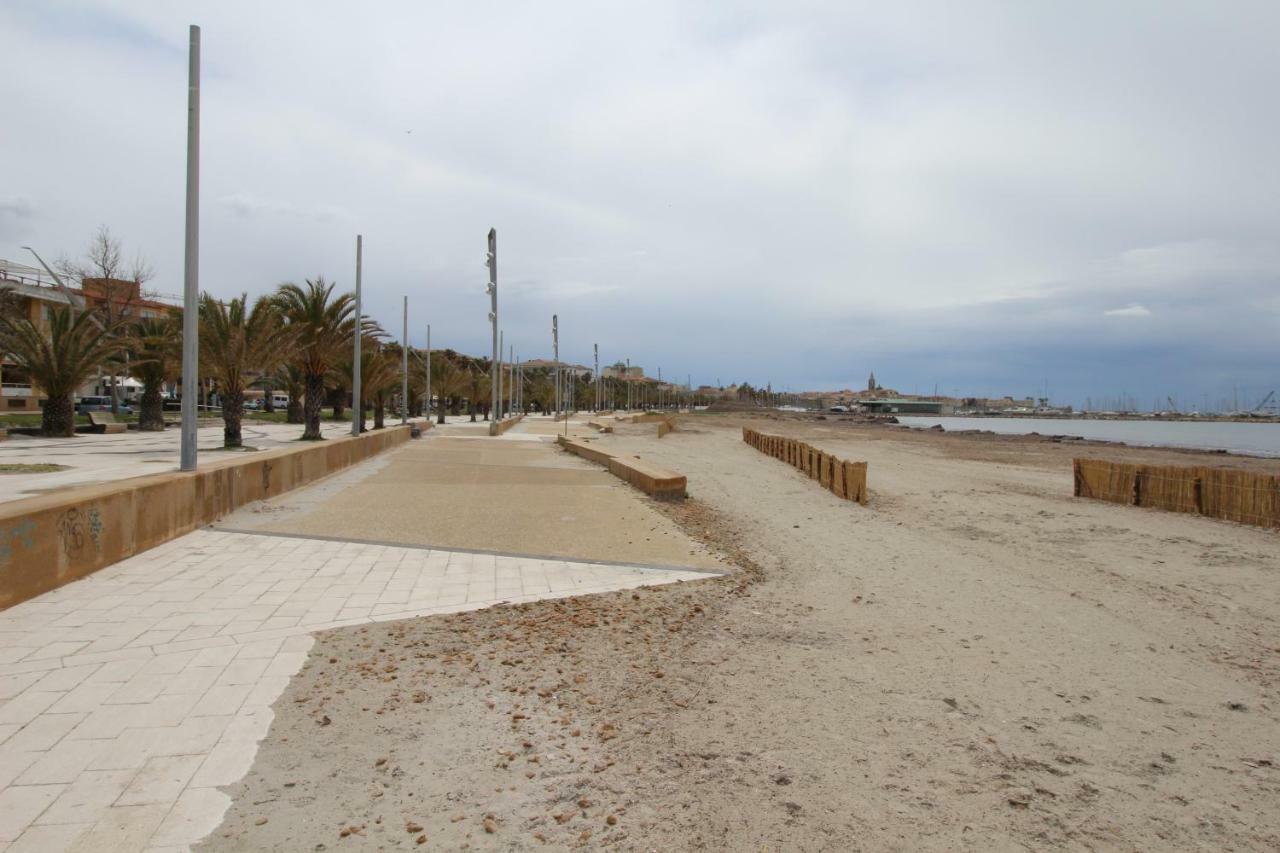 Family Apartment On The Beach Alghero Exterior photo